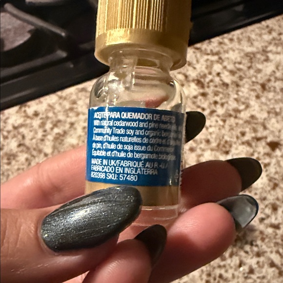 5/$25 The Body Shop Blue Spruce Oil Duo with Gold Caps - Picture 3 of 4